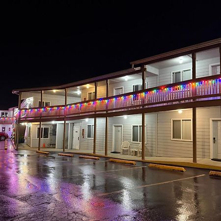 Ocean Suites Motel Brookings Exterior photo